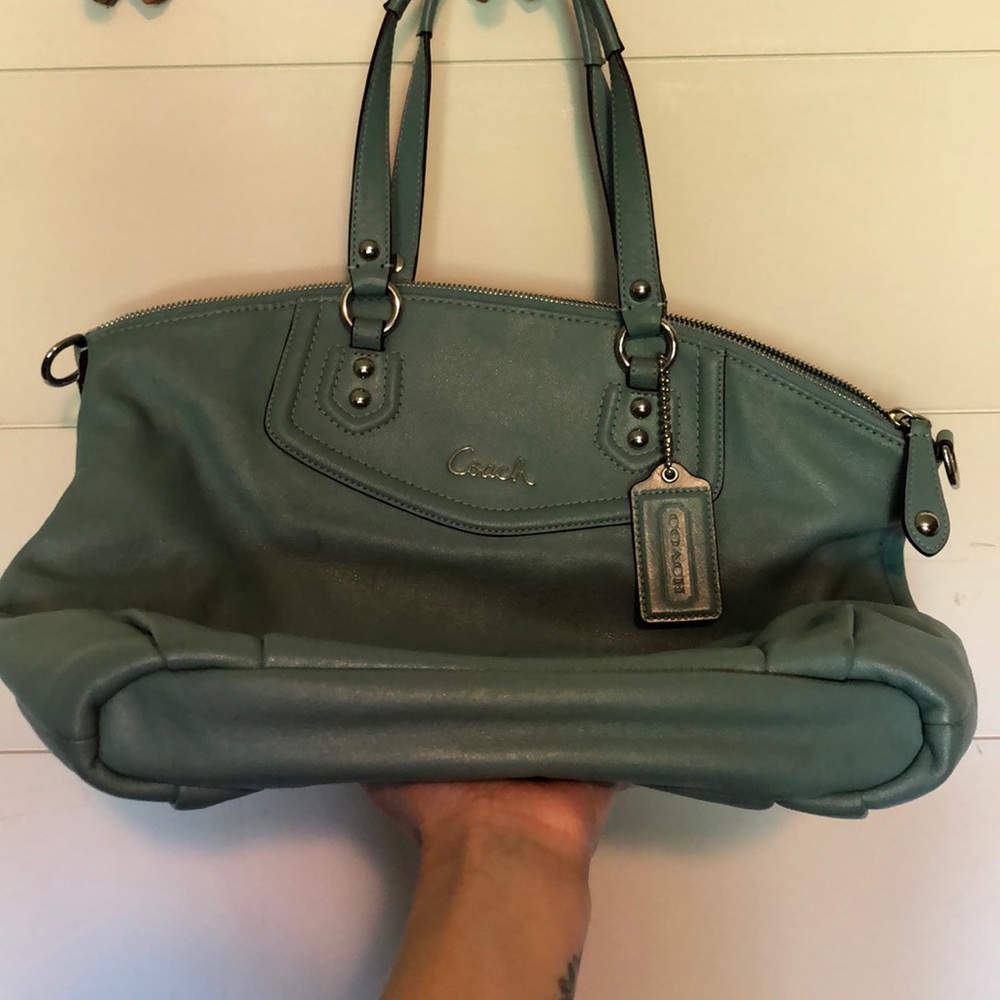 Coach purse - Picture 3 of 6